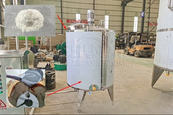 What additives are commonly used in liquid fertilizer making?