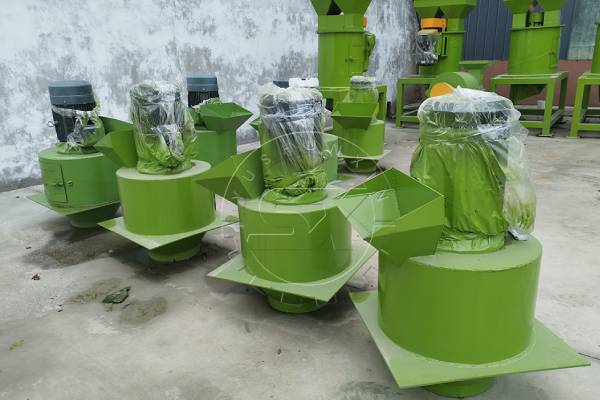 Fertilizer crusher for liquid fertilizer making